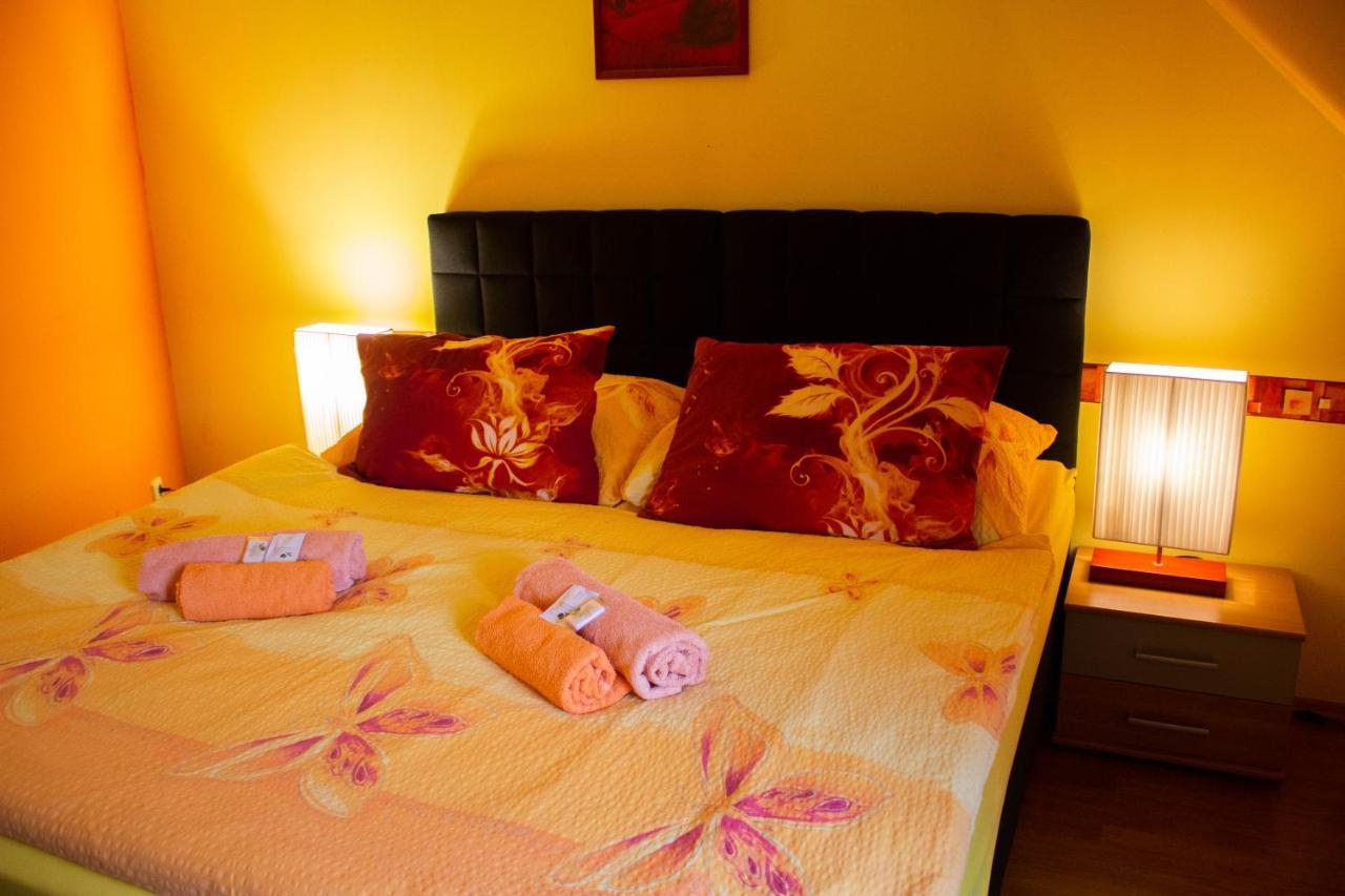 Hotel Rychta Netolice Bagian luar foto