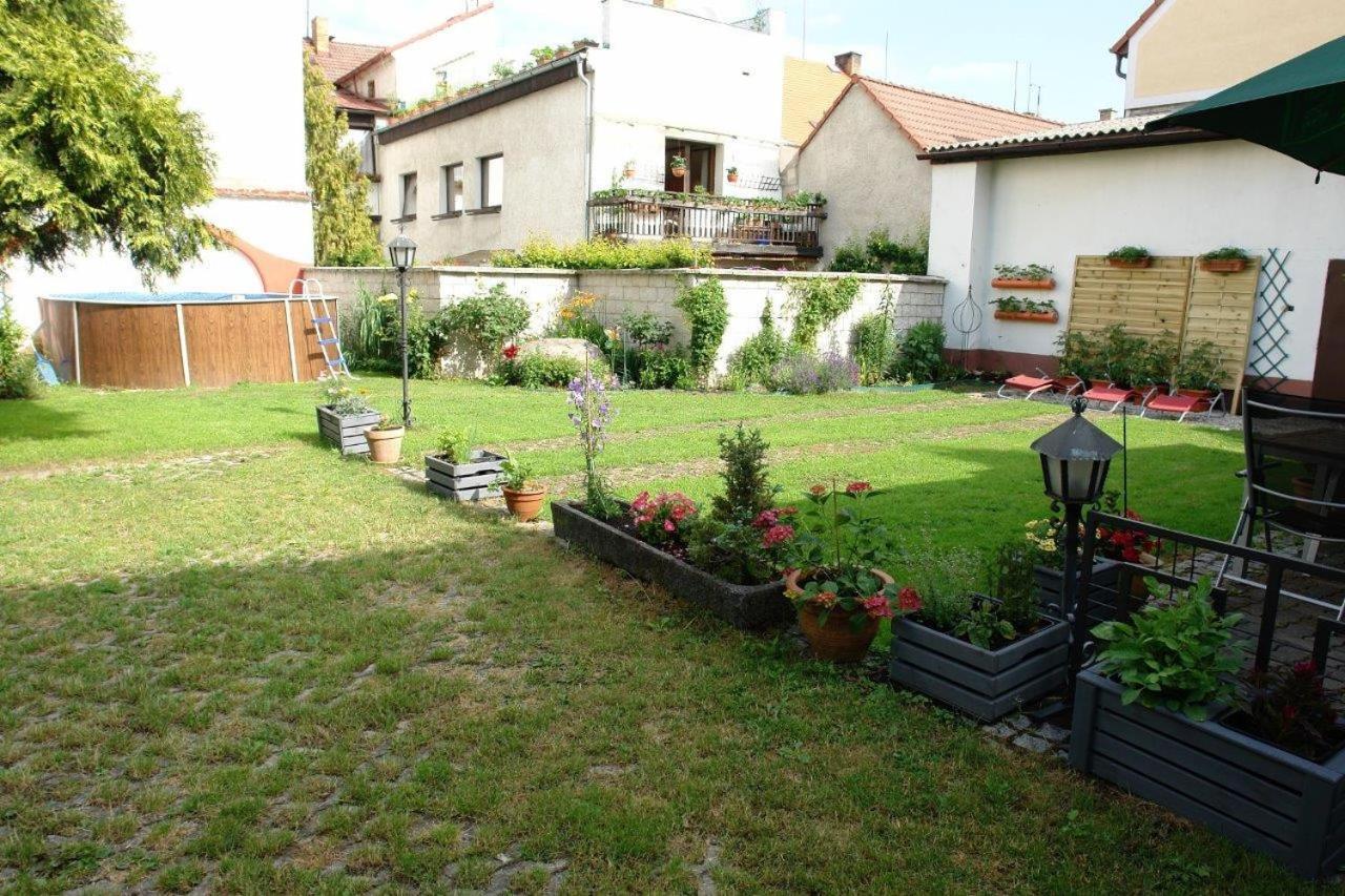 Hotel Rychta Netolice Bagian luar foto